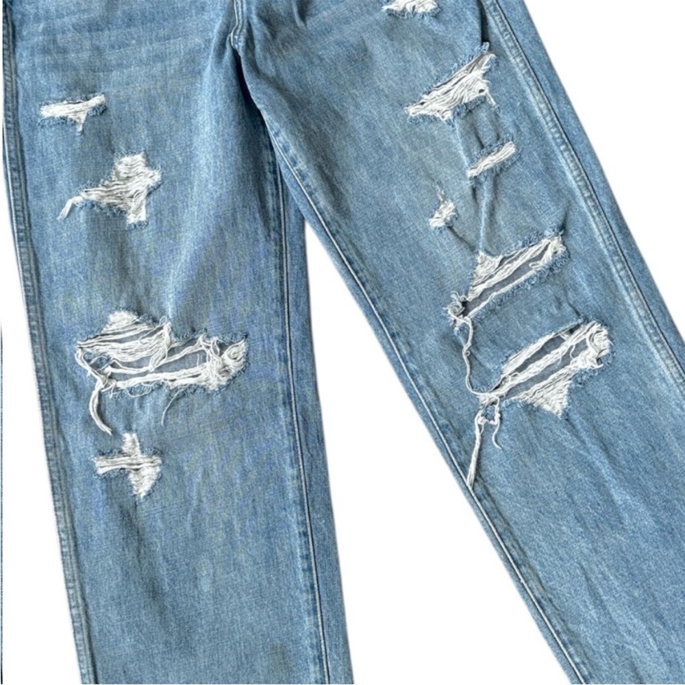 EUC PISTOLA Distressed Relaxed Jeans
Size 27 - Picture 4 of 7